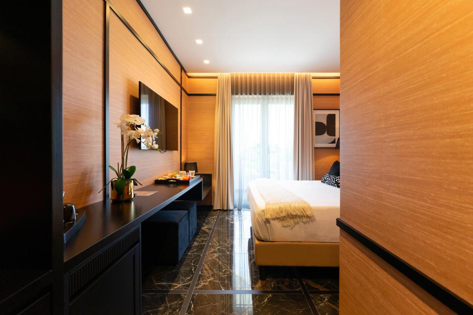 Hotel Il Gabbiano Bacoli Bagian luar foto