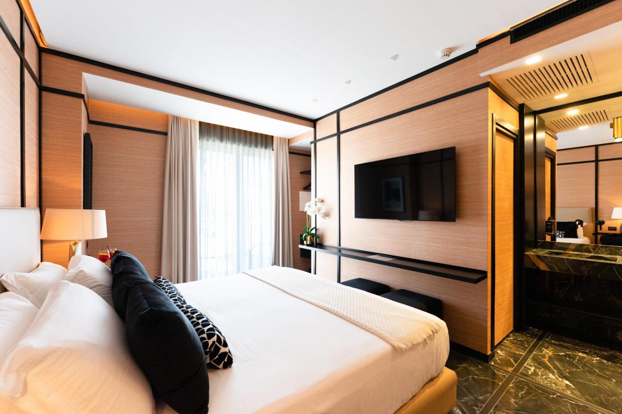 Hotel Il Gabbiano Bacoli Bagian luar foto